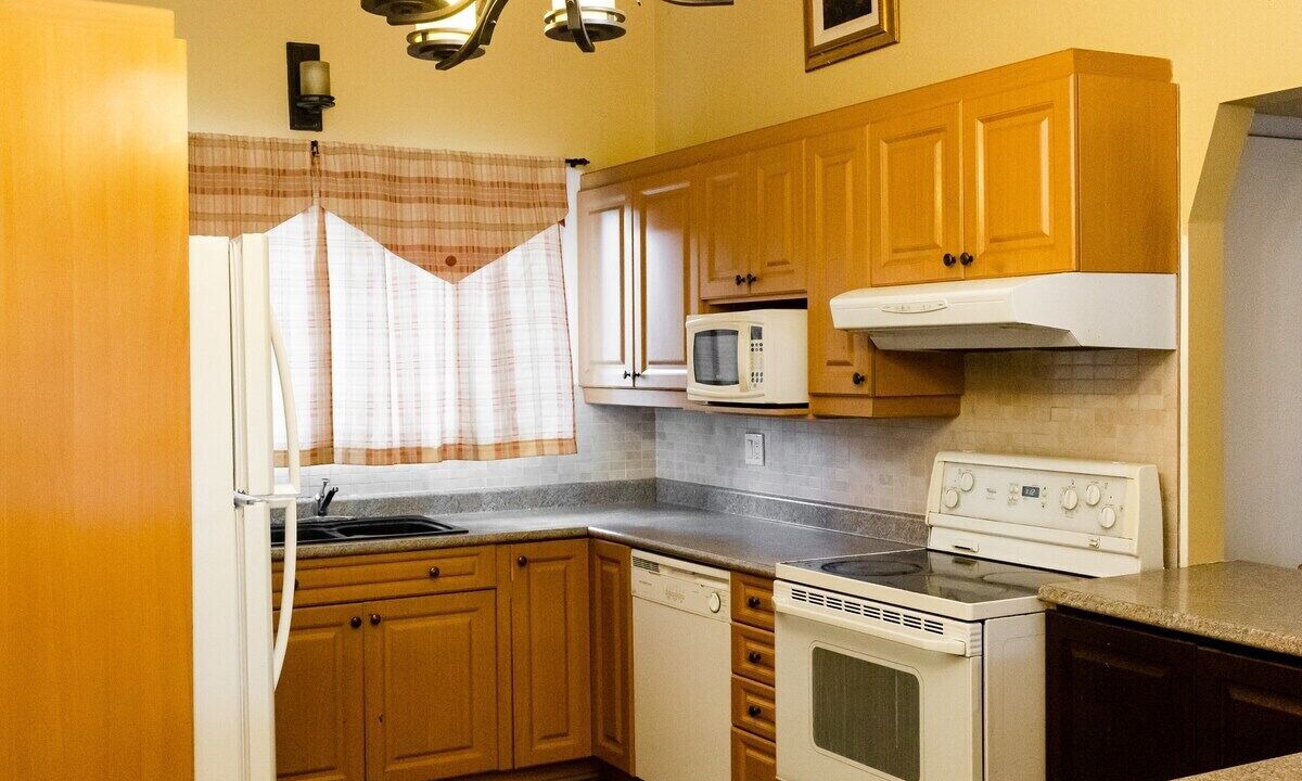 Photo of Kitchen in Aylmer