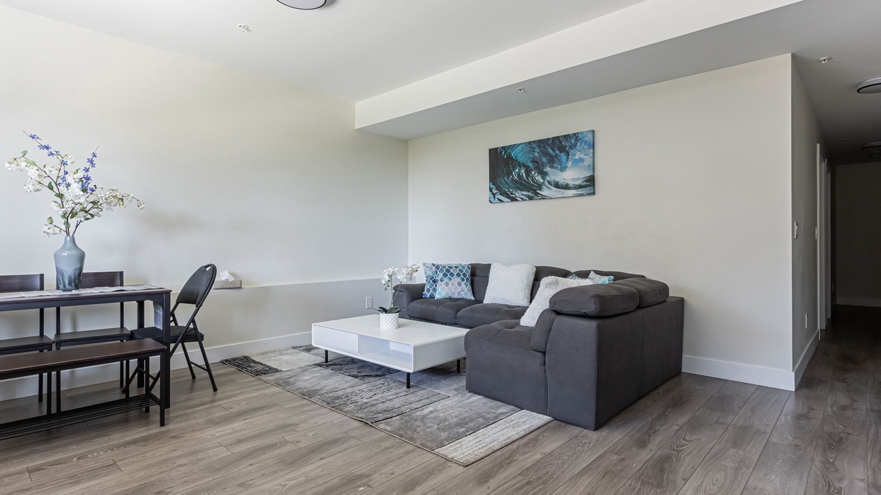 Photo of Livingroom in Maple Ridge