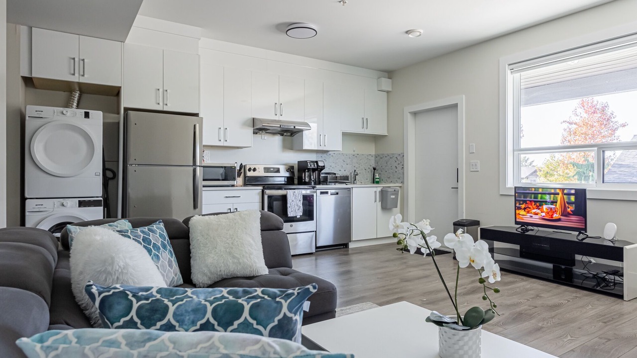 Photo of Livingroom in Maple Ridge