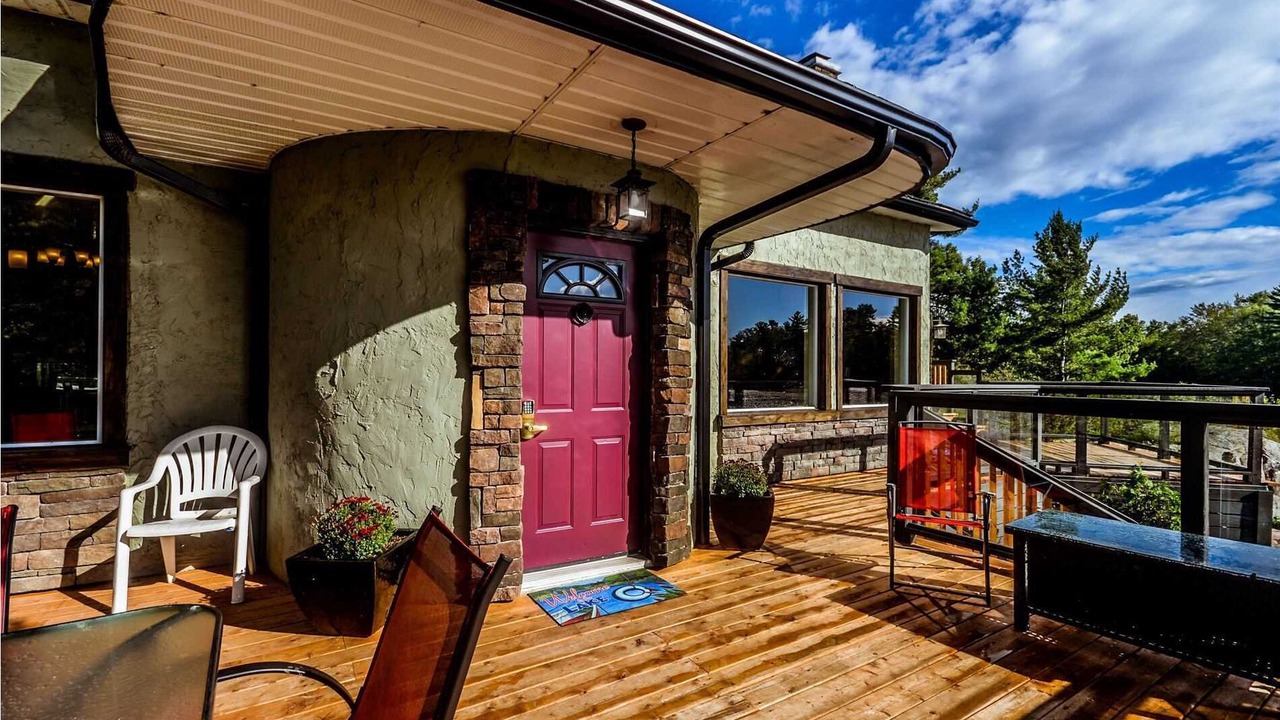 Photo of Patio Balcony in Georgian Bay