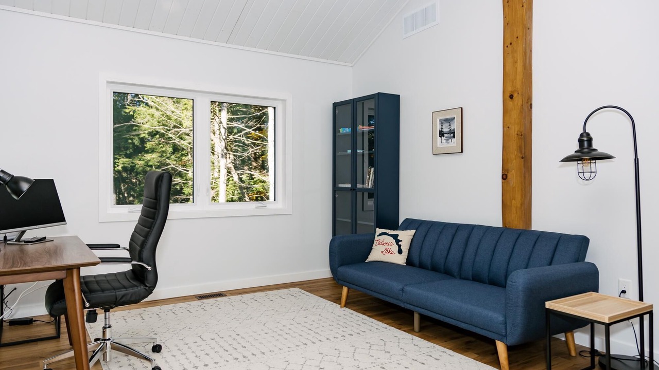 Photo of Livingroom in Dysart et al