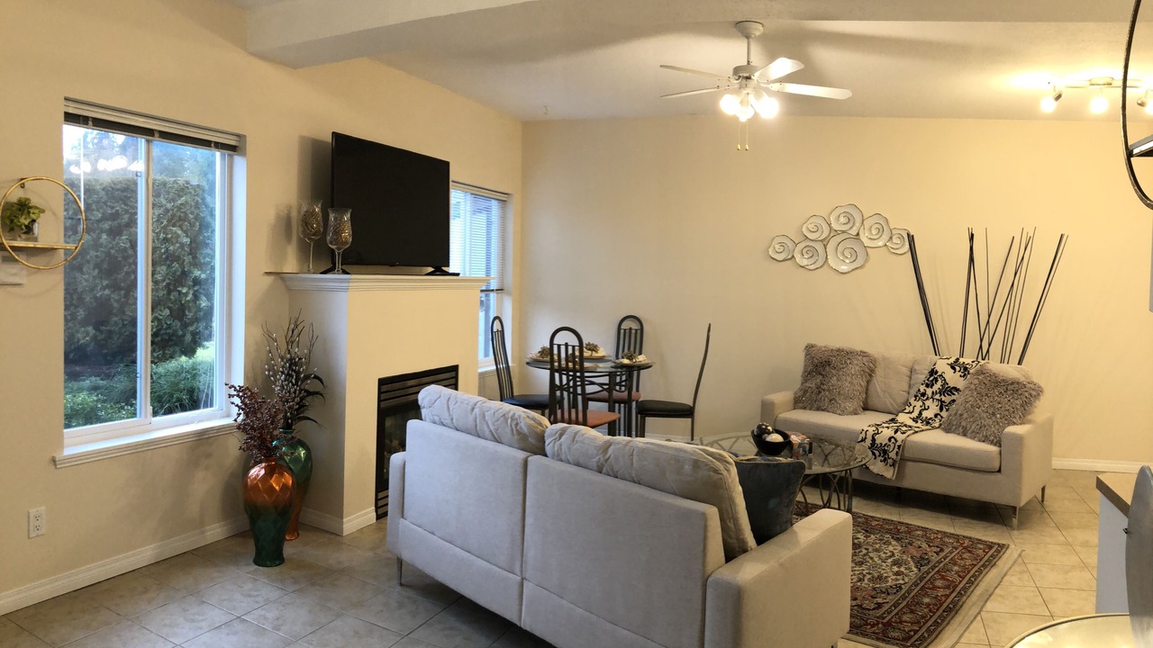 Photo of Livingroom in Maple Ridge