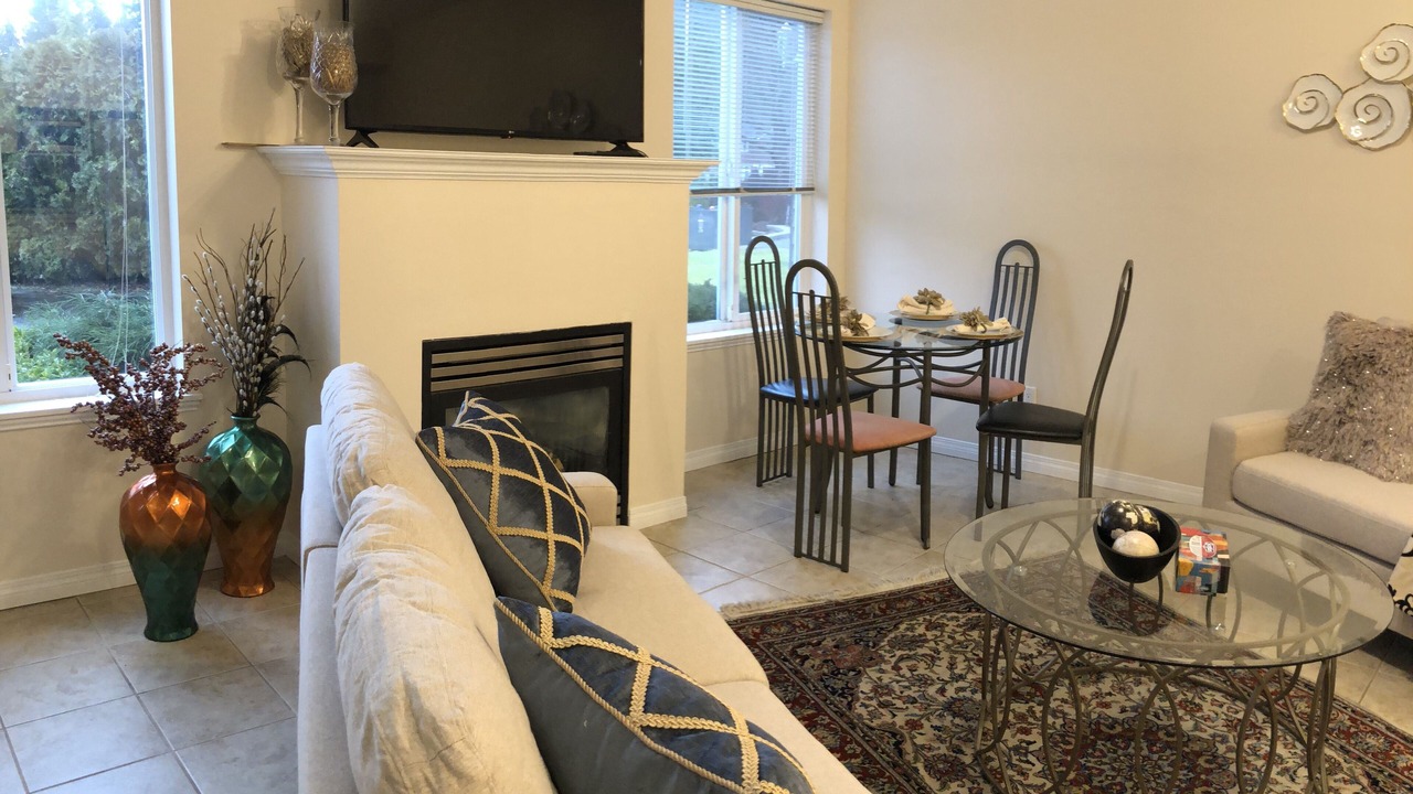 Photo of Livingroom in Maple Ridge