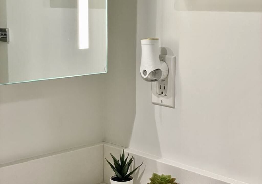 Photo of Bathroom in District of North Vancouver