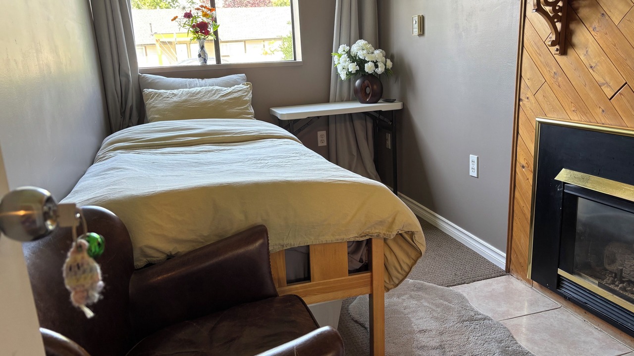 Photo of Bedroom in Aldergrove