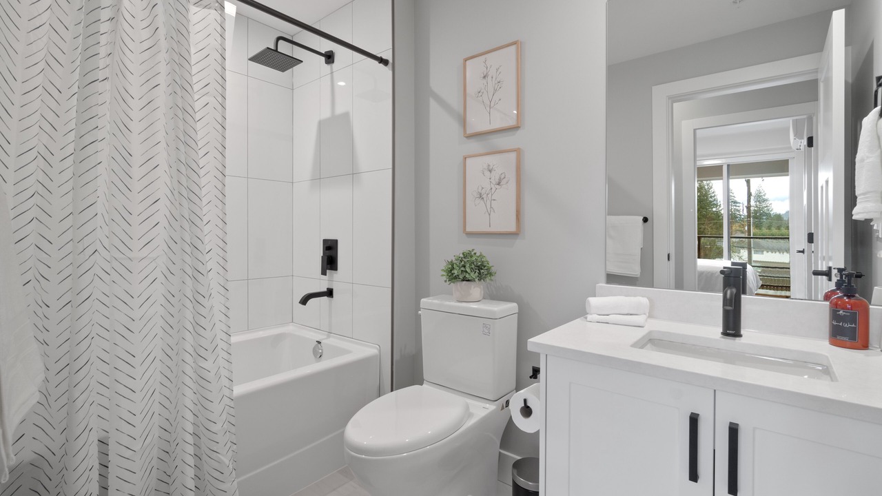Photo of Bathroom in Harrison Hot Springs