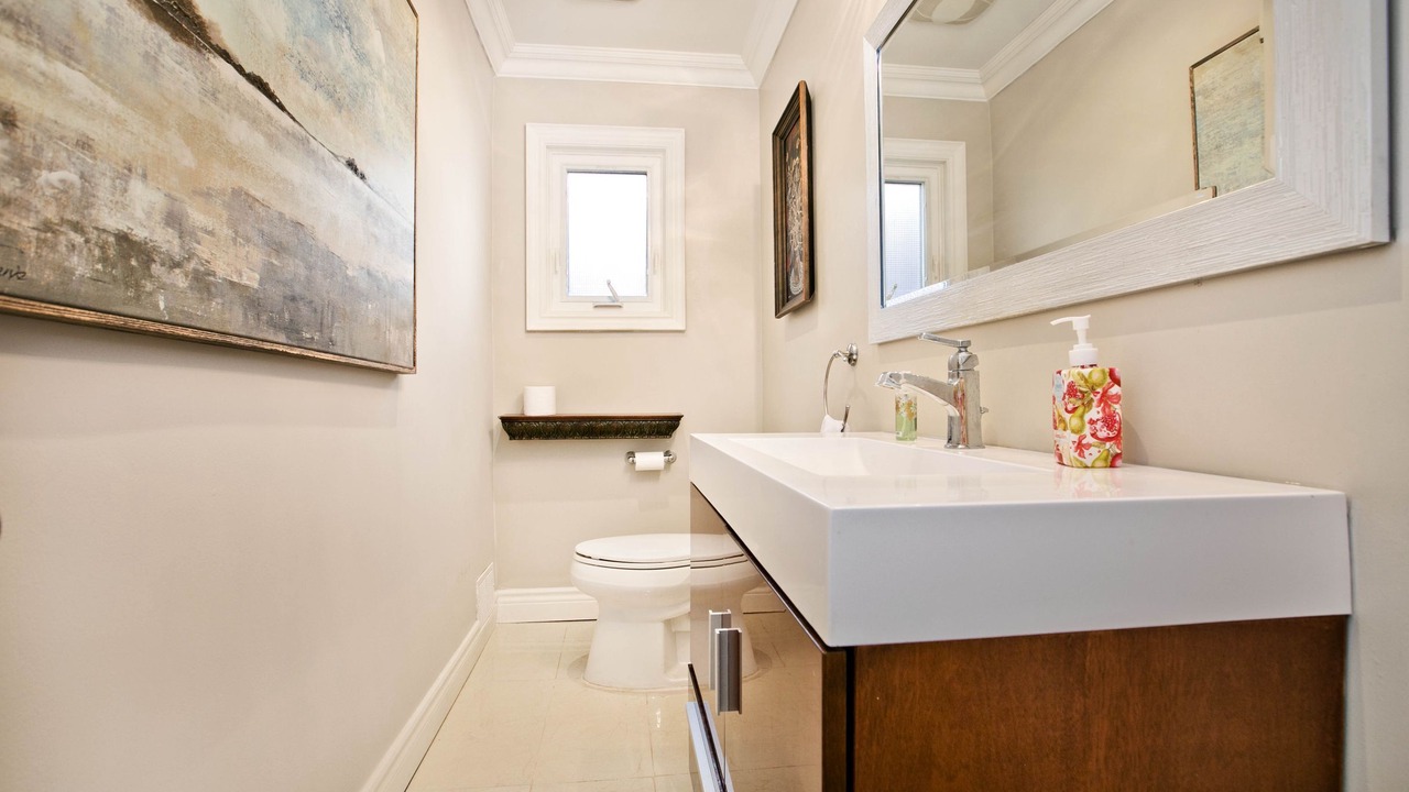 Photo of Bathroom in Hillcrest Village
