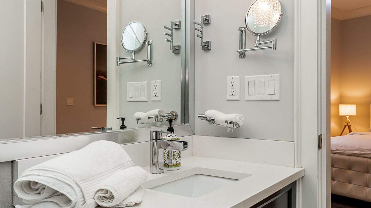 Photo of Bathroom in Langley