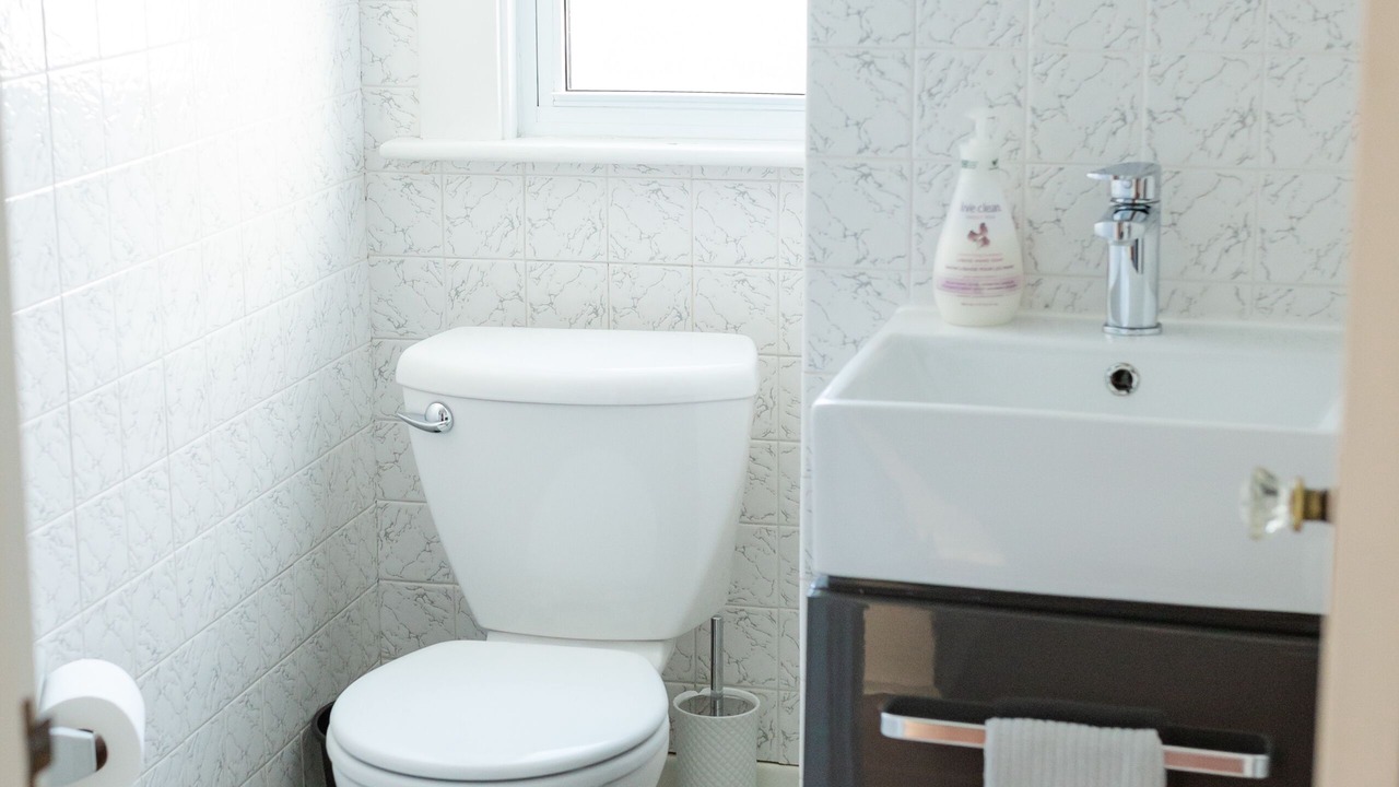 Photo of Bathroom in Queens Square