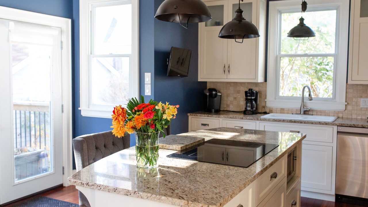 Photo of Kitchen in Queens Square