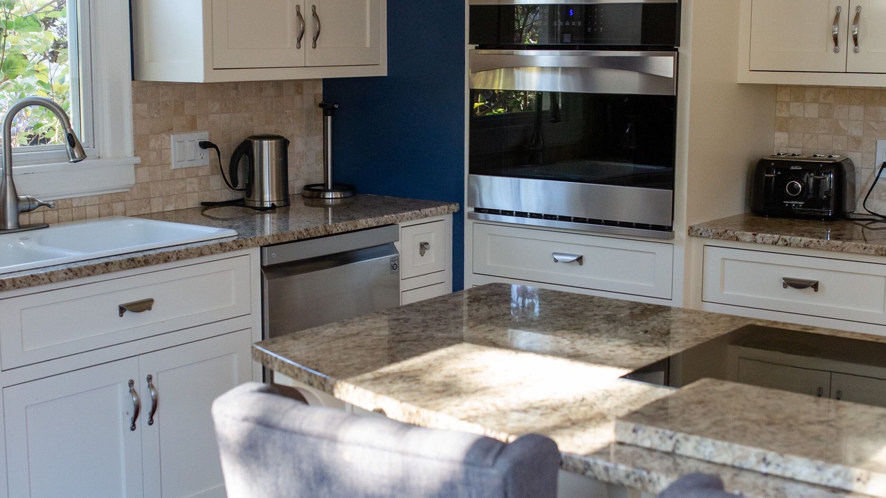 Photo of Kitchen in Queens Square