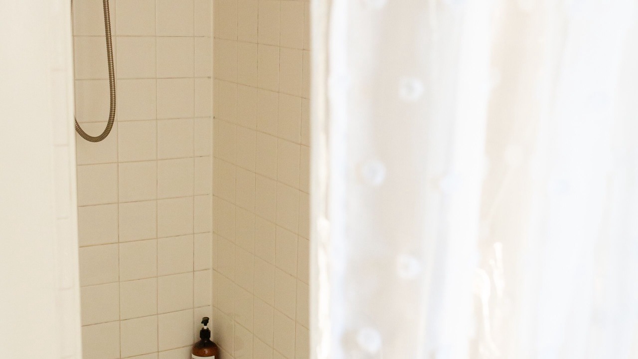 Photo of Bathroom in Queens Square
