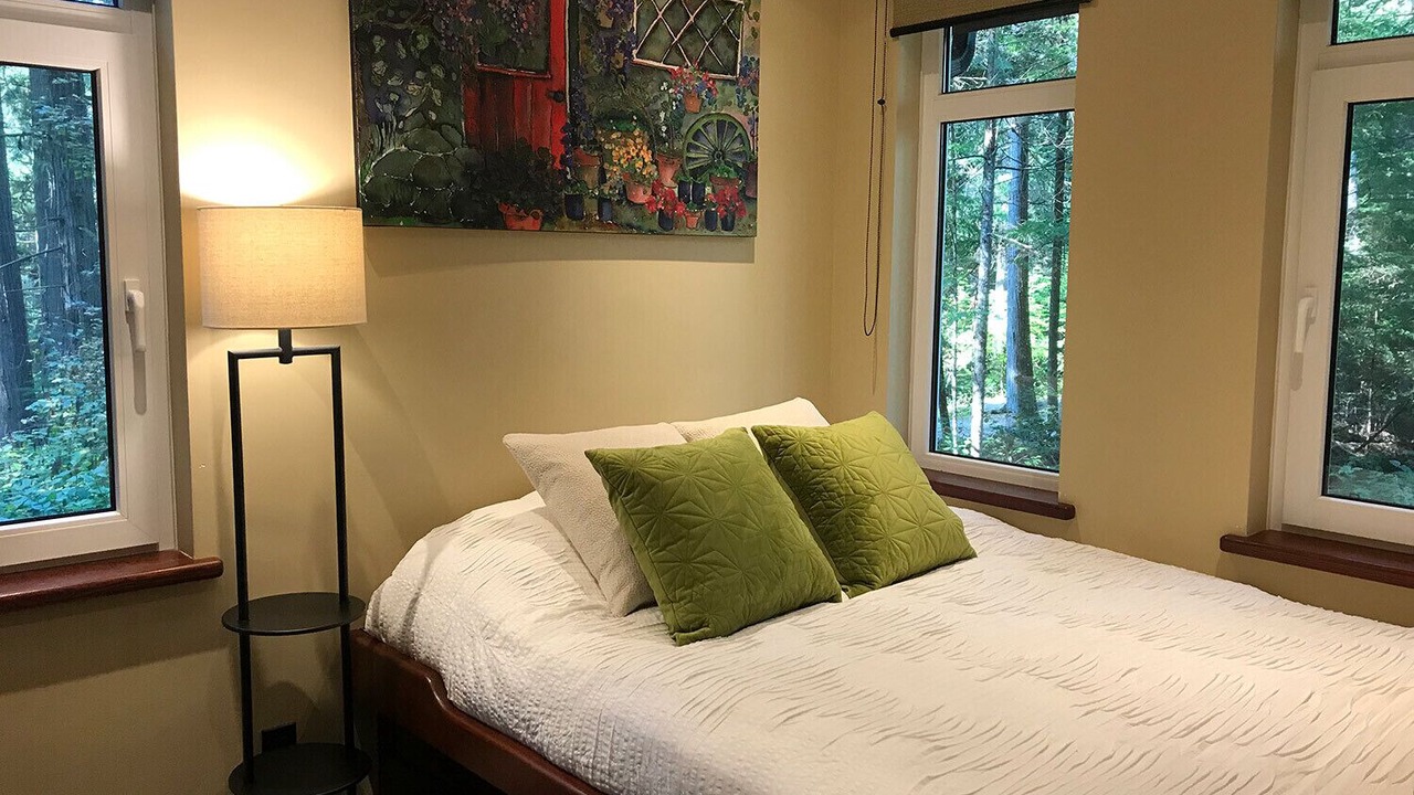 Photo of Bedroom in Salt Spring Island
