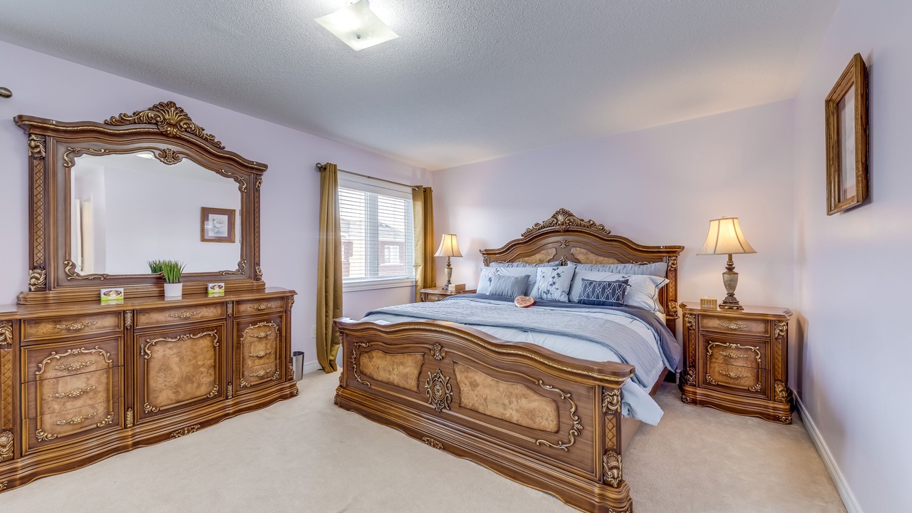 Photo of Bedroom in Lakeview
