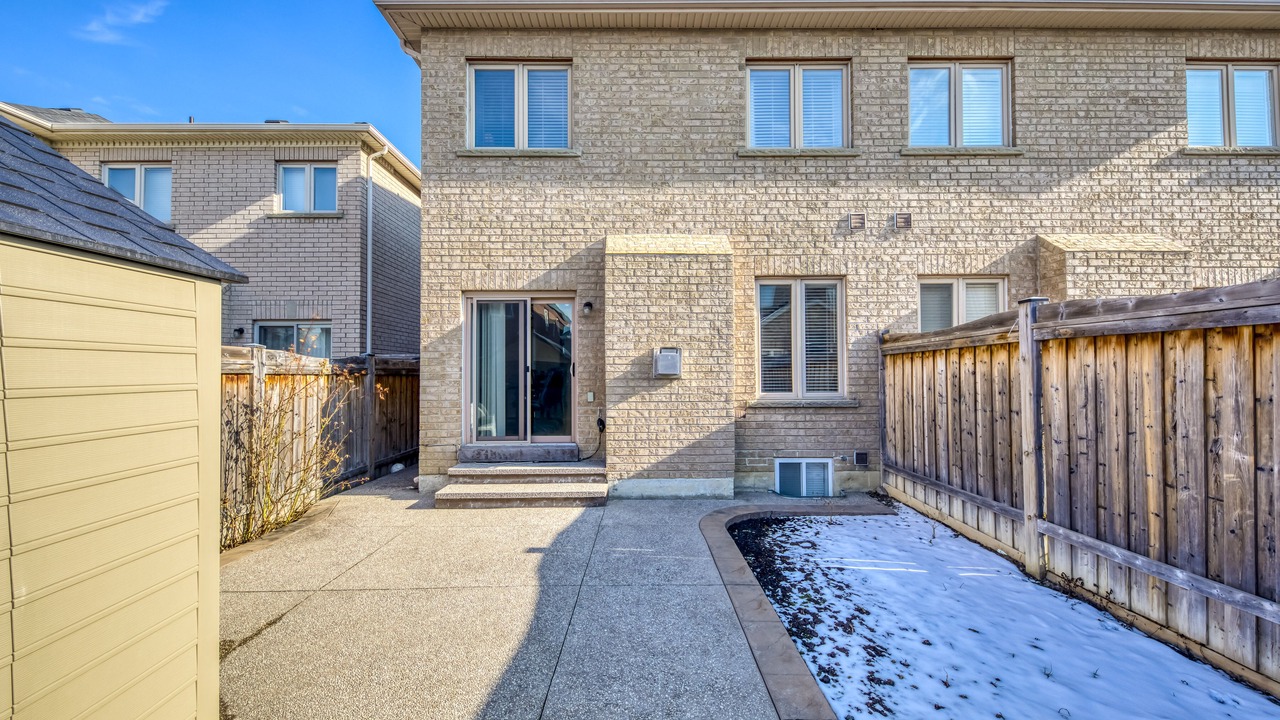 Photo of Outdoor in Lakeview