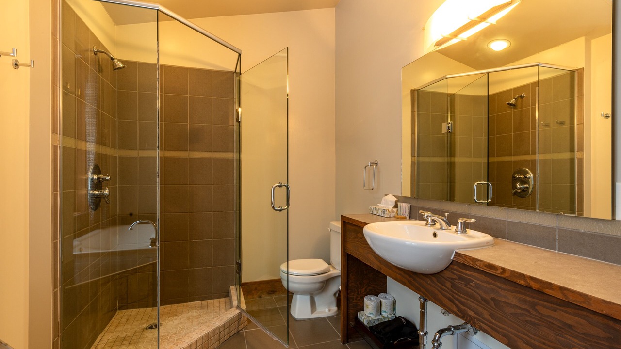 Photo of Bathroom in Golden