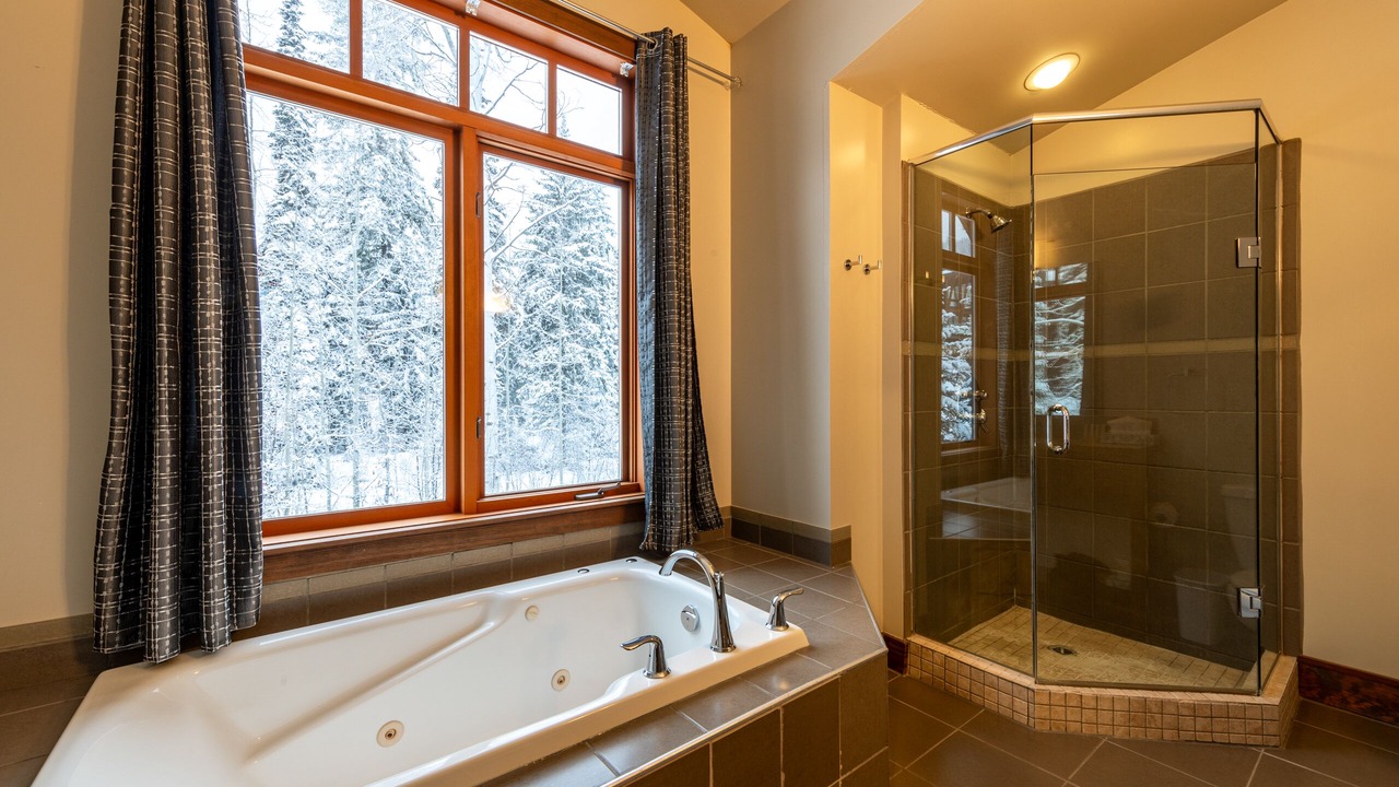 Photo of Bathroom in Golden