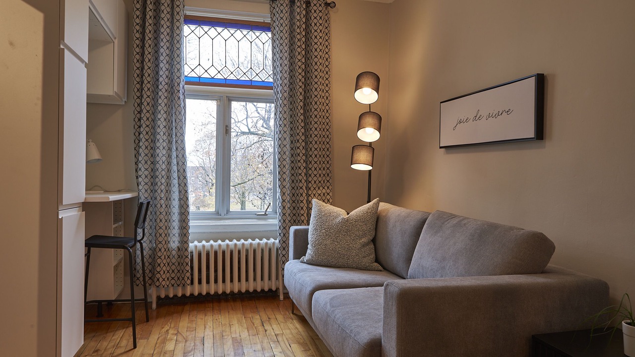 Photo of Livingroom in De Lorimier