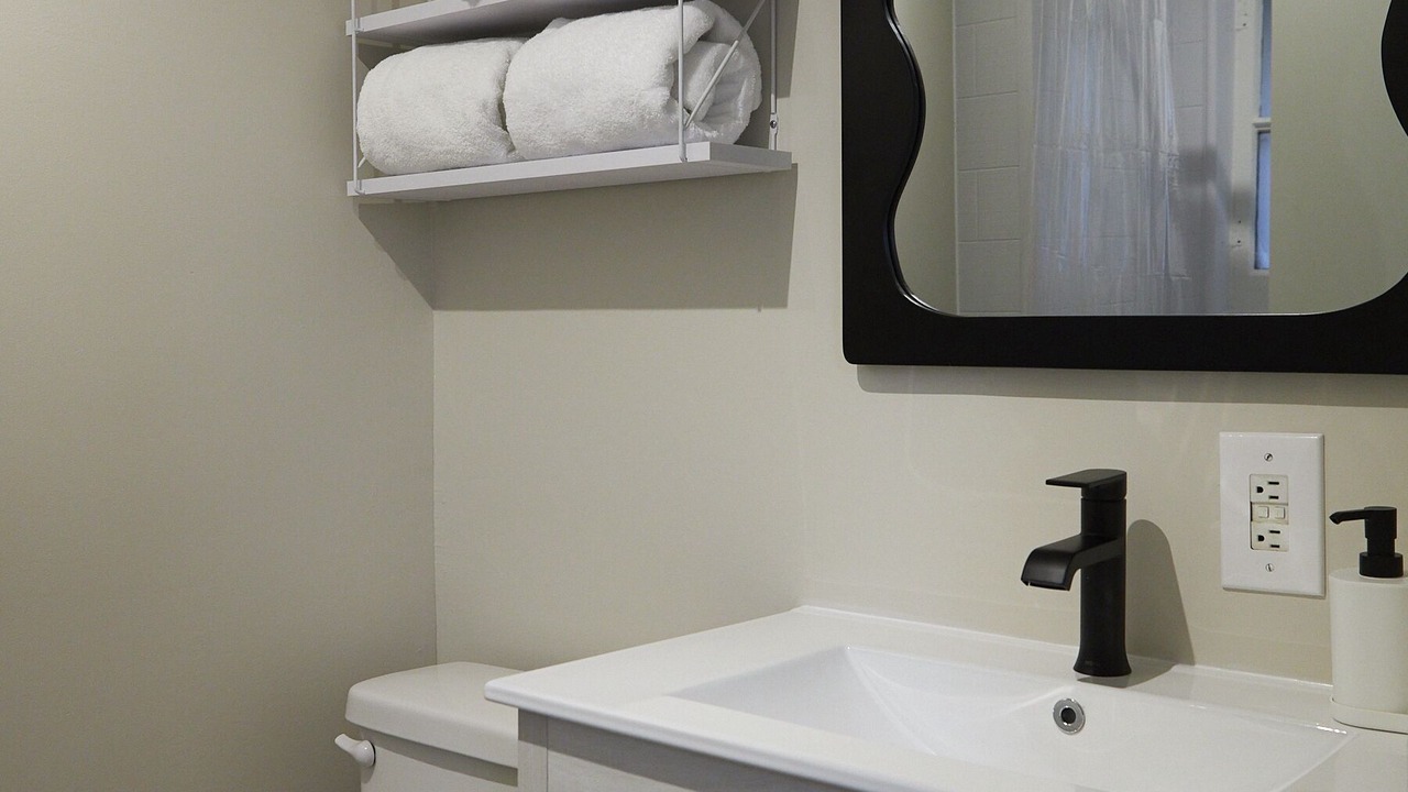 Photo of Bathroom in De Lorimier