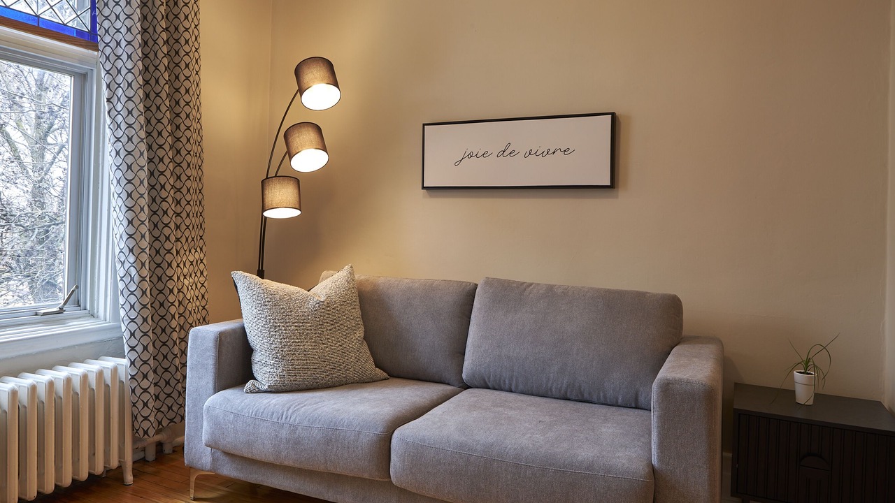 Photo of Livingroom in De Lorimier