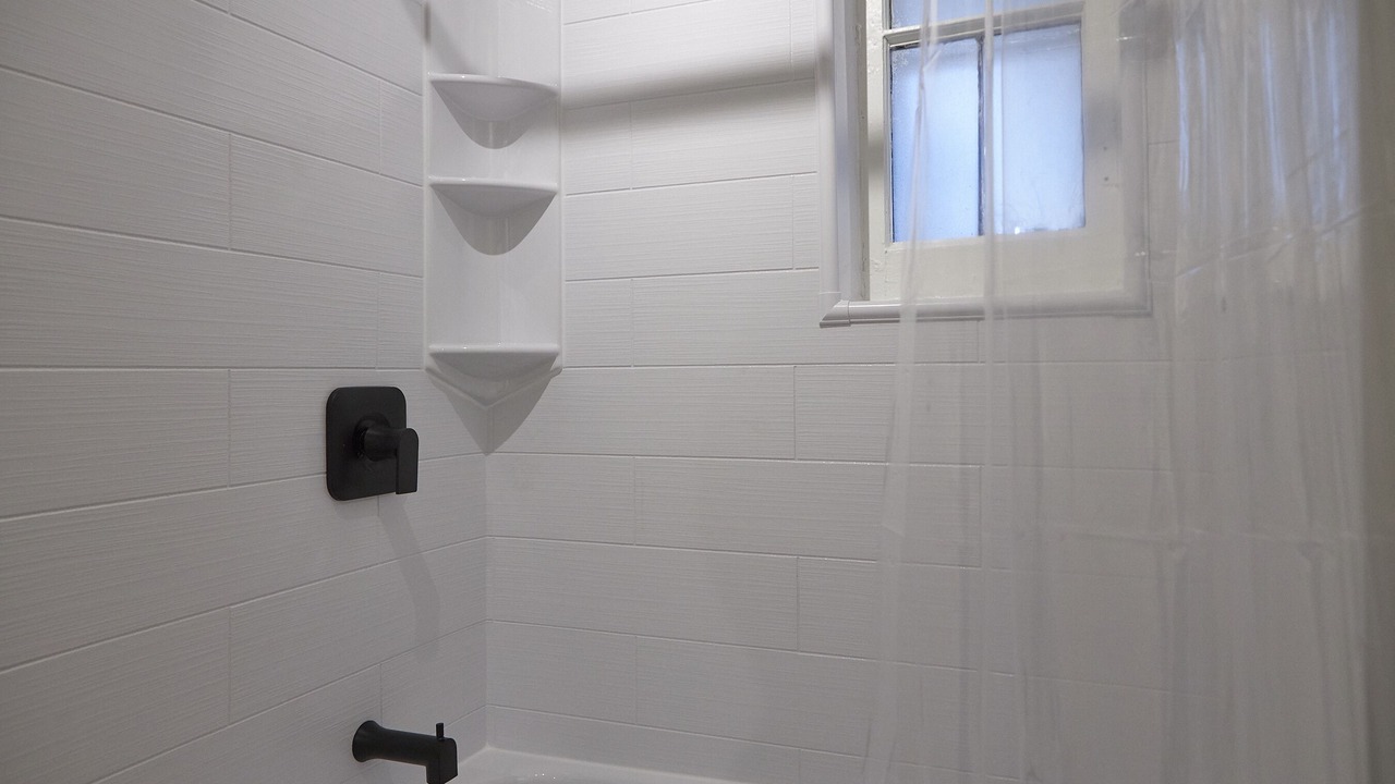 Photo of Bathroom in De Lorimier