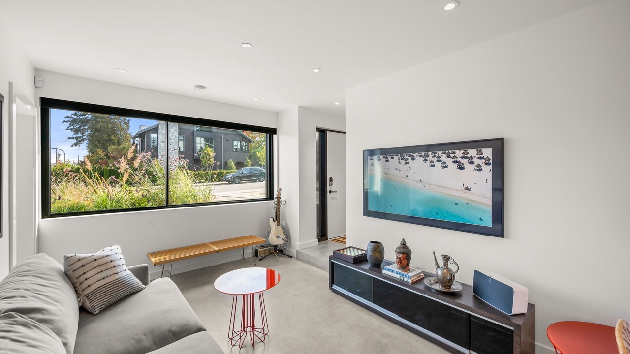 Photo of Livingroom in Kitsilano