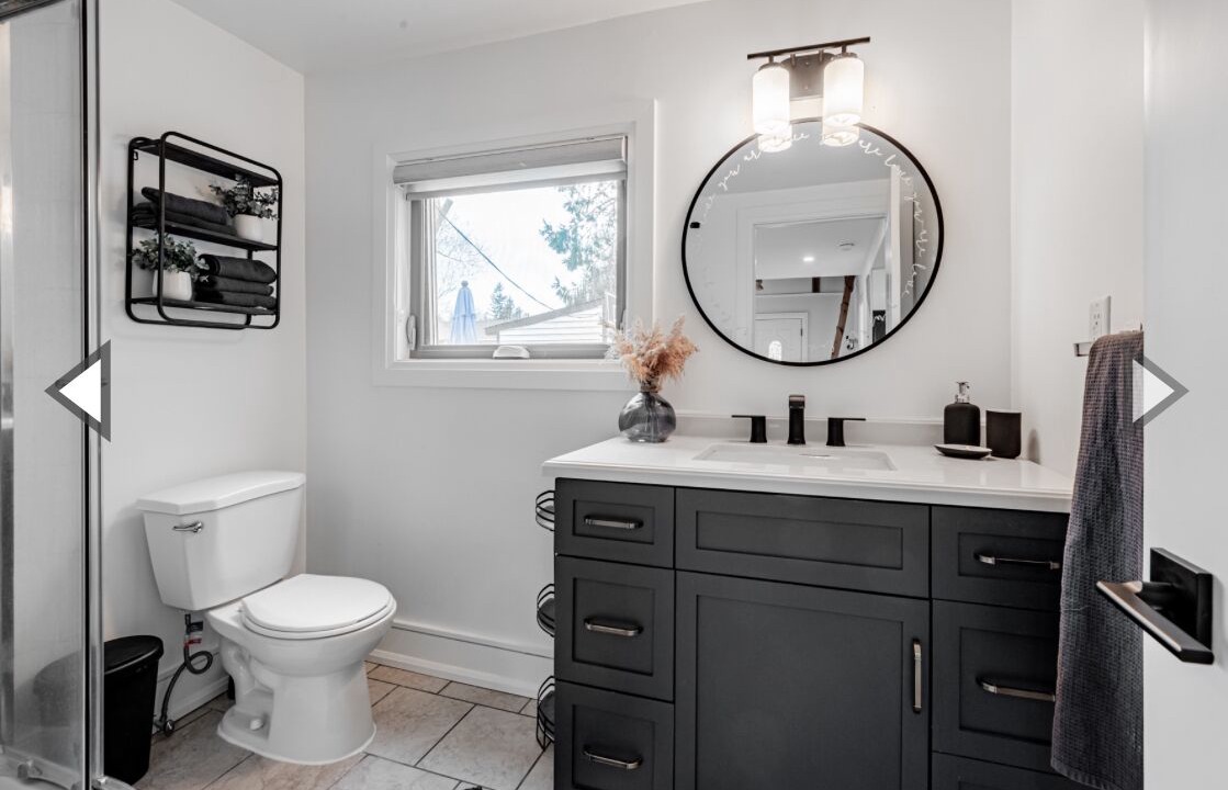 Photo of Bathroom in Georgina