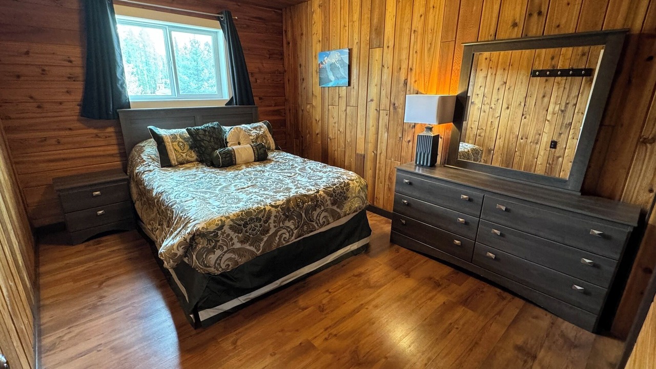 Photo of Bedroom in Valemount