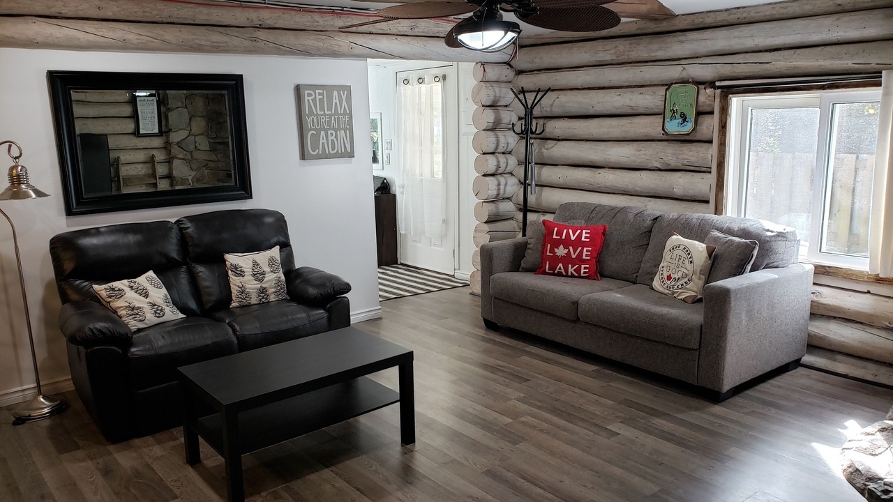 Photo of Livingroom in North Bay