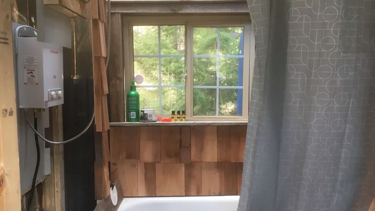 Photo of Bathroom in Central Kootenay