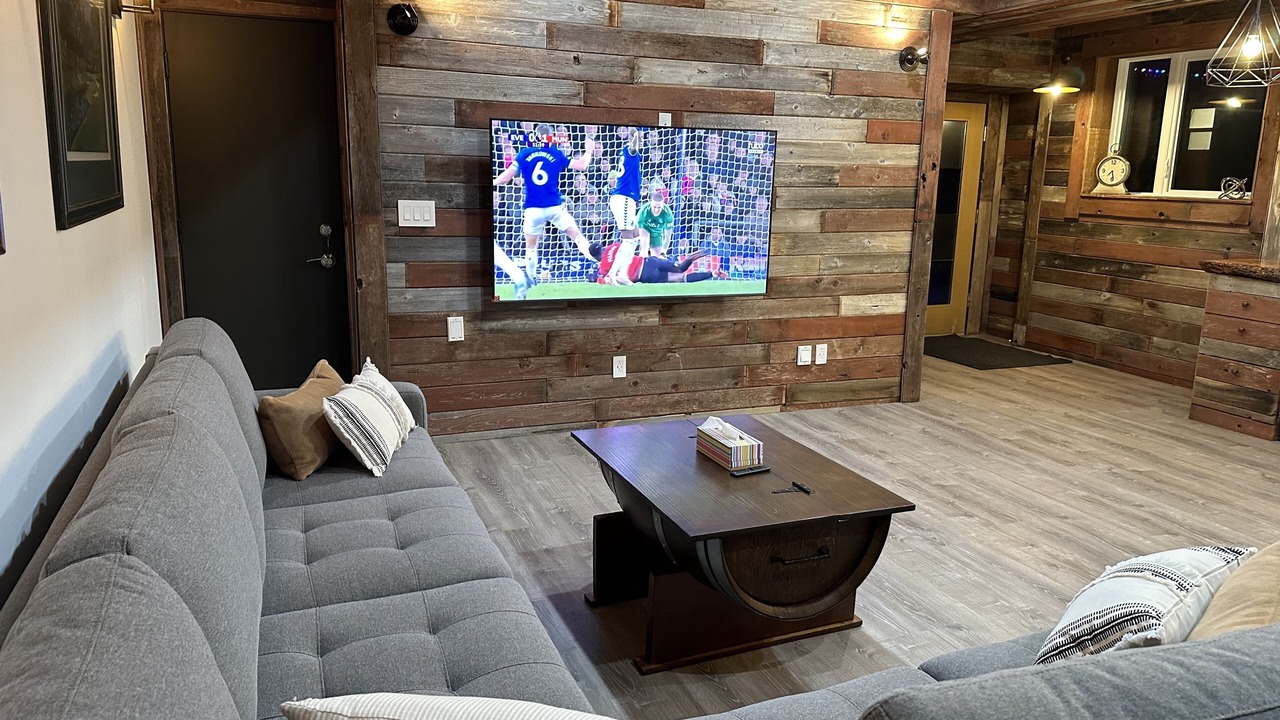 Photo of Livingroom in Kamloops