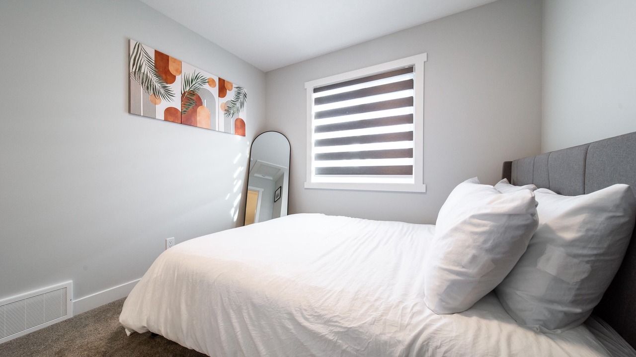 Photo of Bedroom in North Central Edmonton