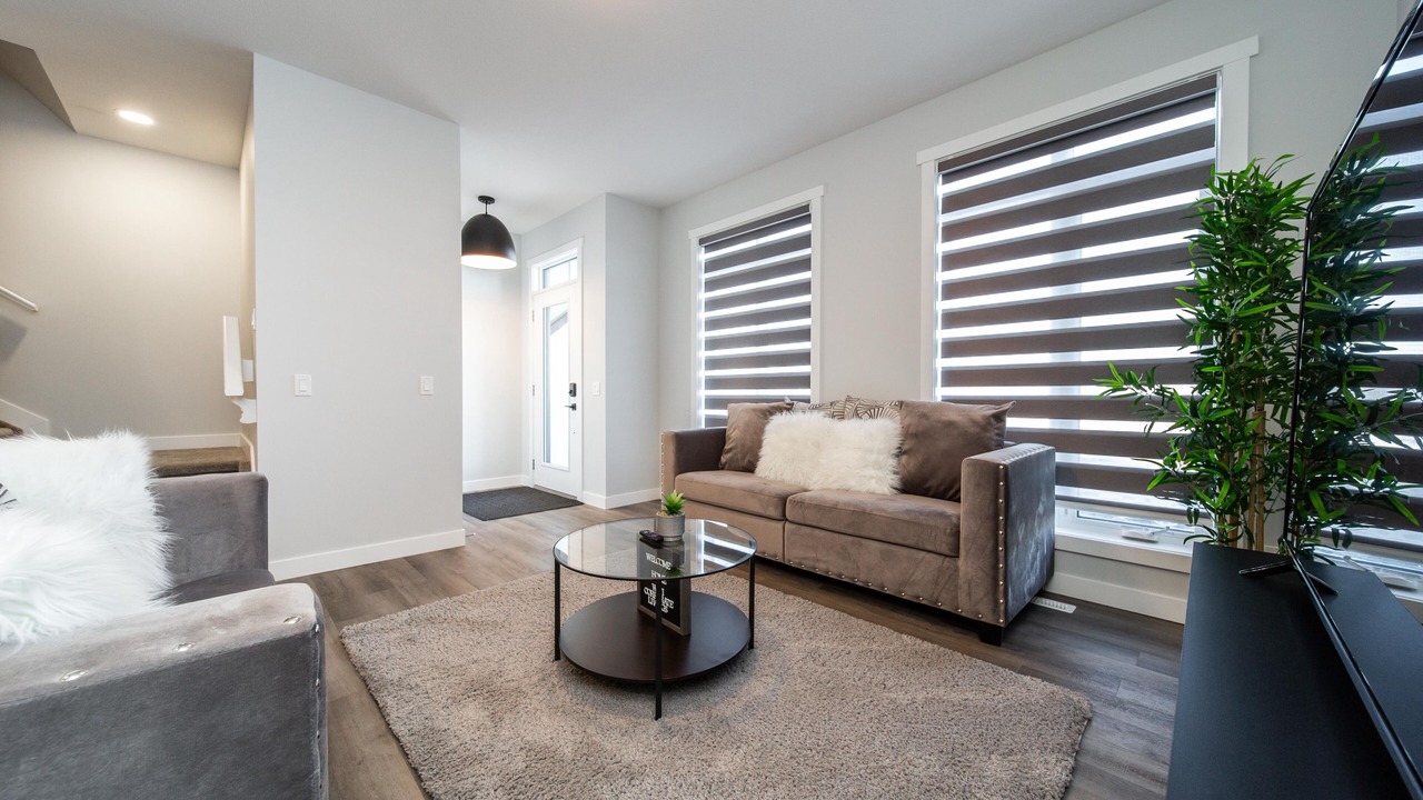 Photo of Livingroom in North Central Edmonton