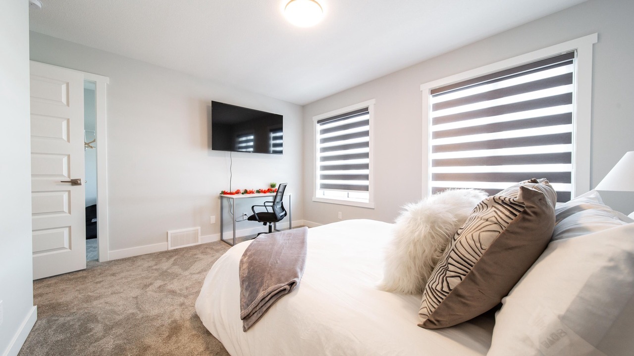 Photo of Bedroom in North Central Edmonton