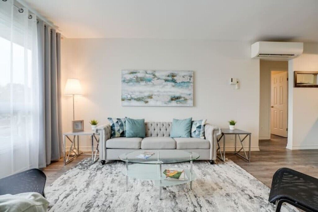 Photo of Livingroom in Brantford