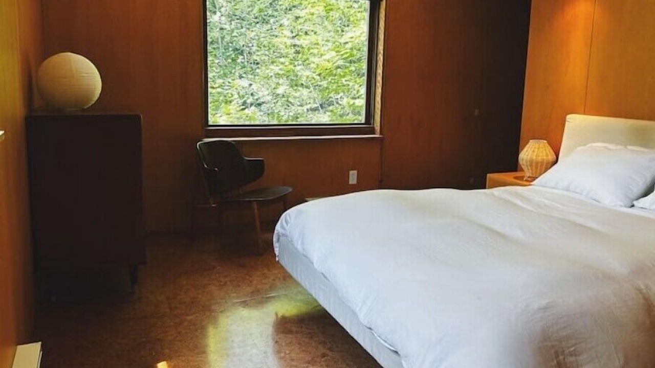 Photo of Bedroom in Highland Grove