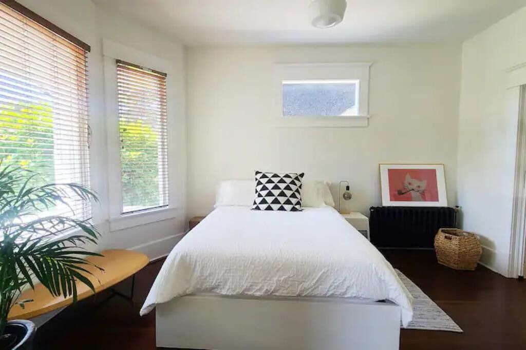 Photo of Bedroom in East Side