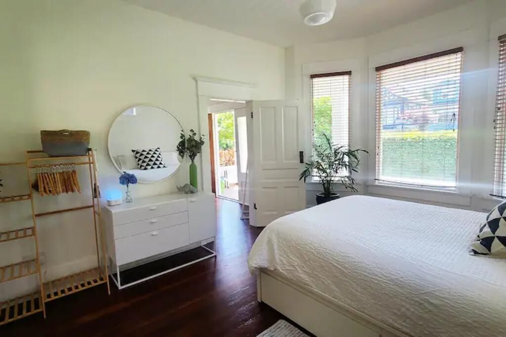 Photo of Bedroom in East Side