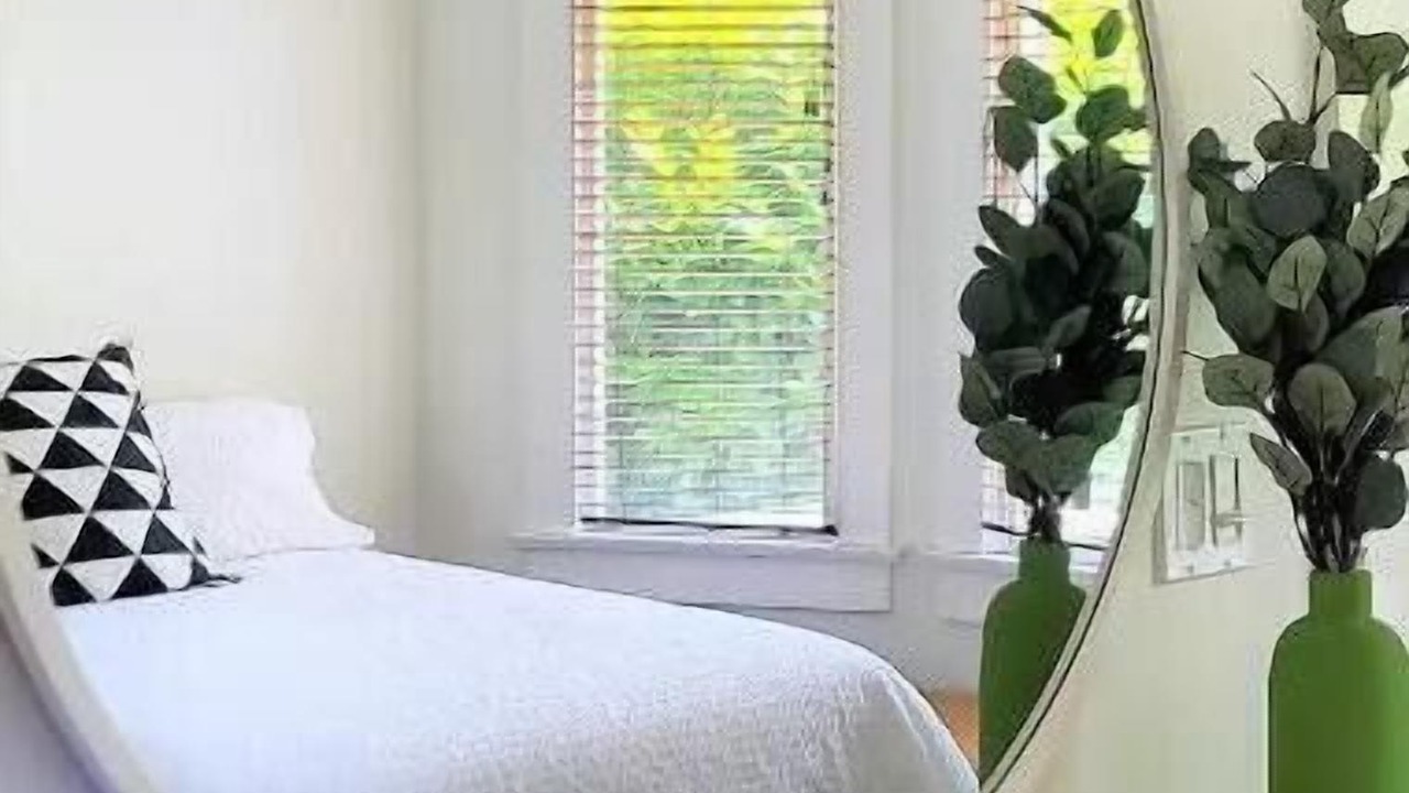 Photo of Bedroom in East Side