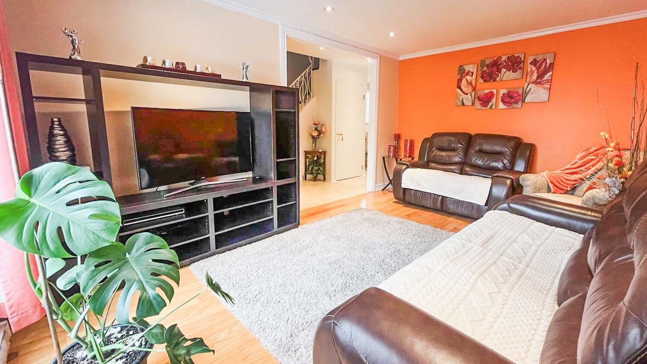 Photo of Bedroom in Pointe-aux-Trembles