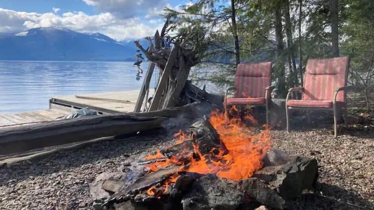 Photo of Livingroom in Gray Creek