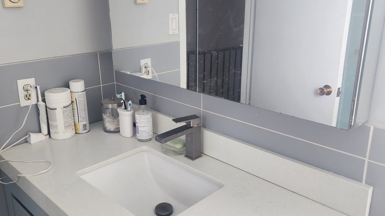 Photo of Bathroom in Oakwood Village