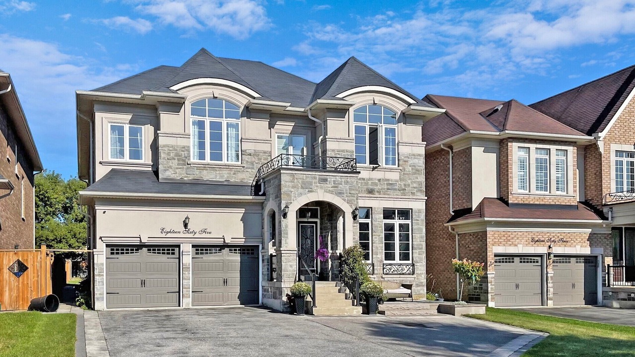 Photo of Outdoor in Pickering