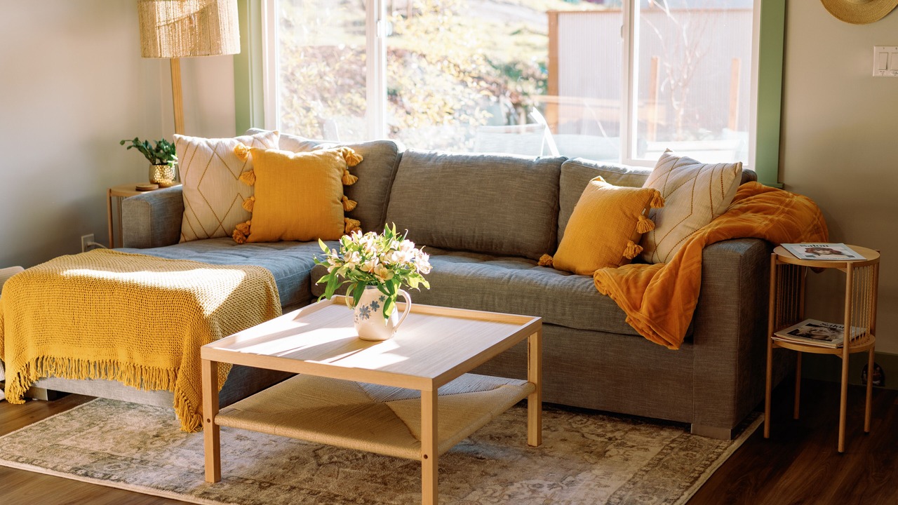 Photo of Livingroom in Shawnigan Lake