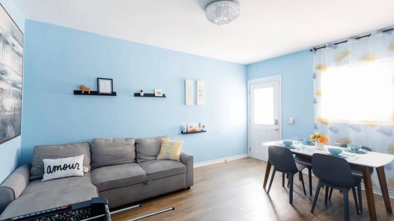 Photo of Livingroom in Niagara Falls