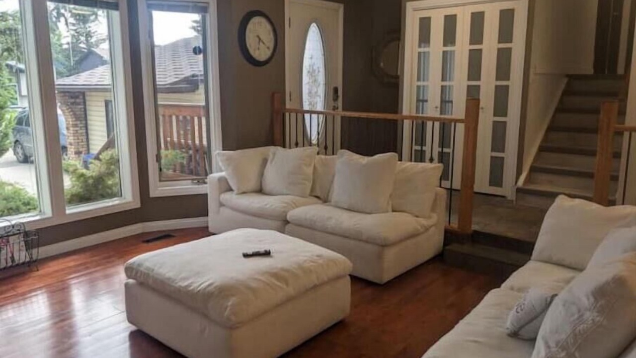 Photo of Livingroom in Airdrie