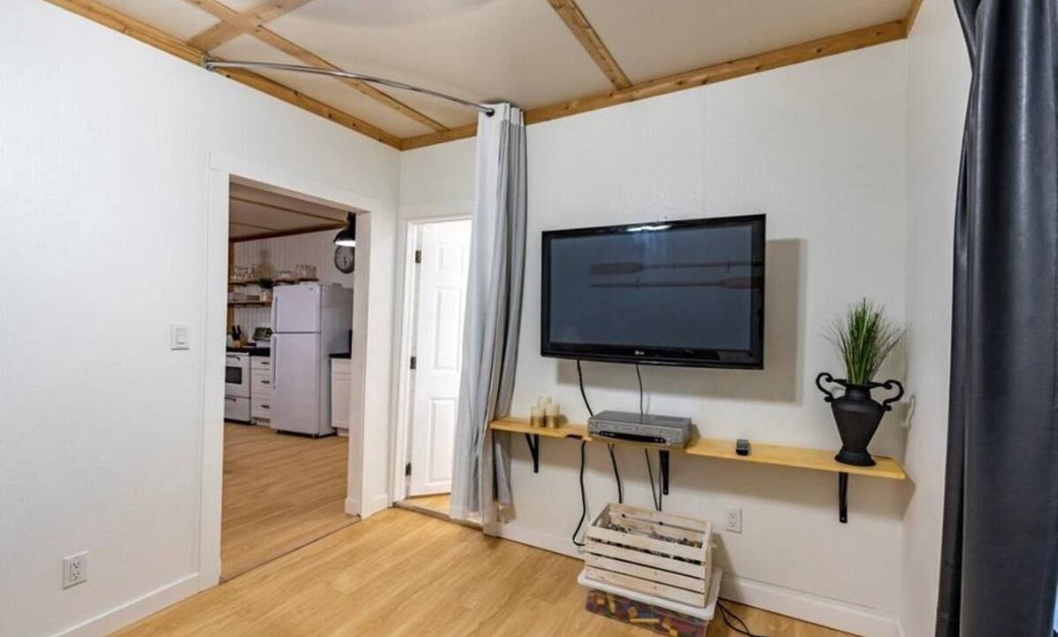 Photo of Livingroom in Flesherton