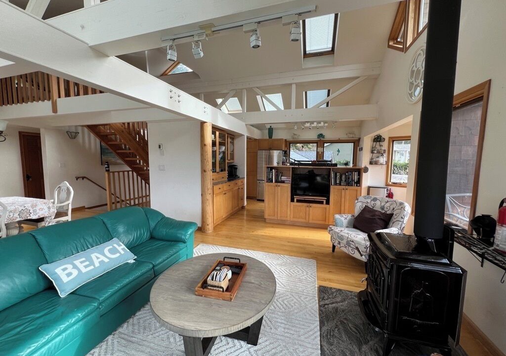 Photo of Bedroom in Fanny Bay