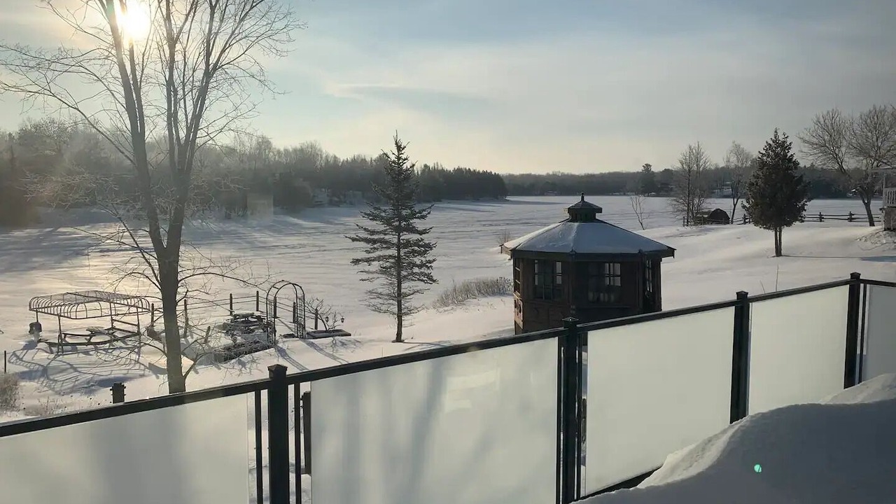 Photo of Outdoor in McKellar