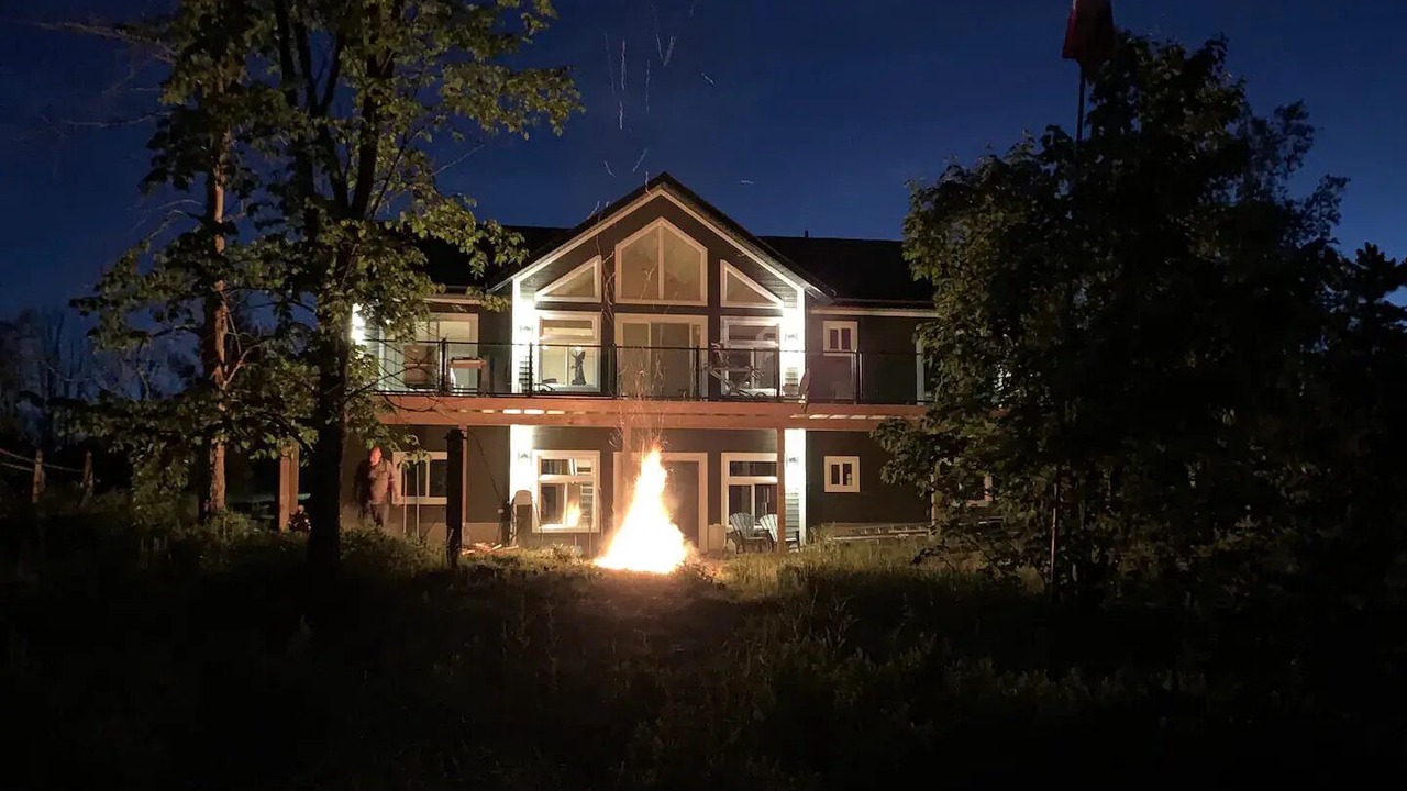 Photo of Outdoor in McKellar